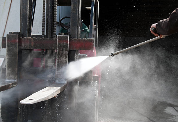 Best Sign and Awning Cleaning  in Lebanon, IL